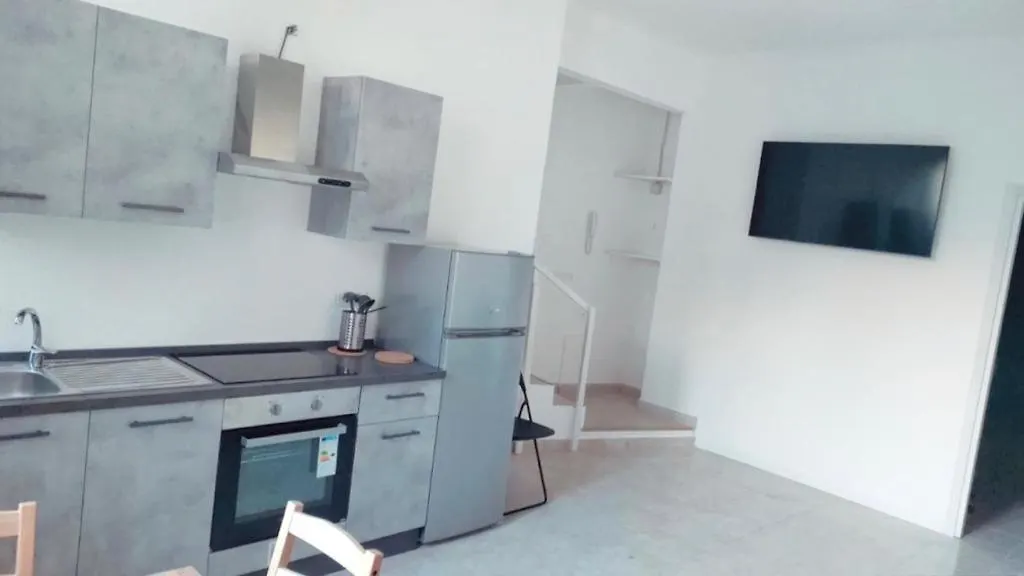 Milan Comfortable And Beautiful Apartment 0*,  İtalya