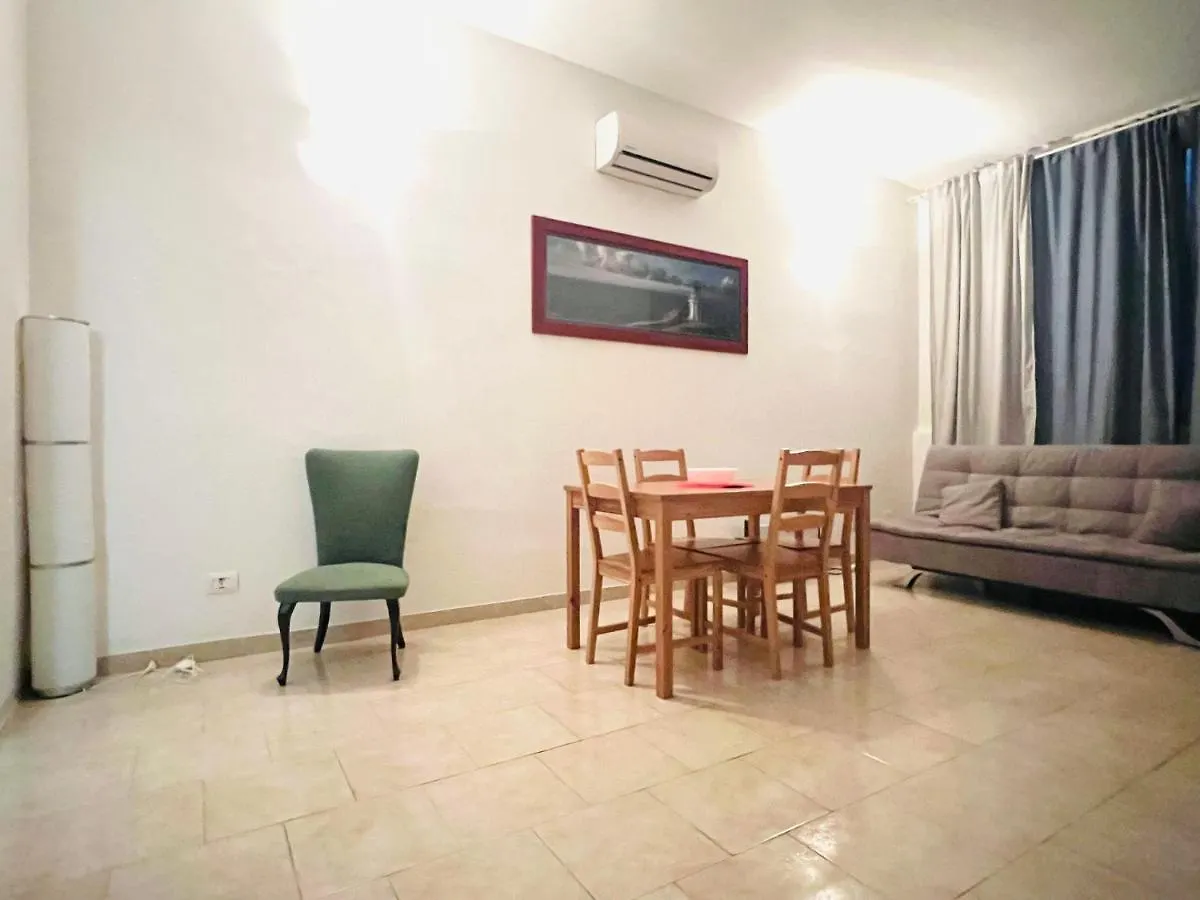 Milan Comfortable And Beautiful Apartment