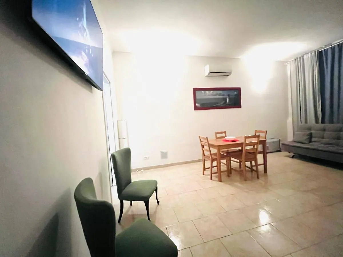 Milan Comfortable And Beautiful Apartment Italia