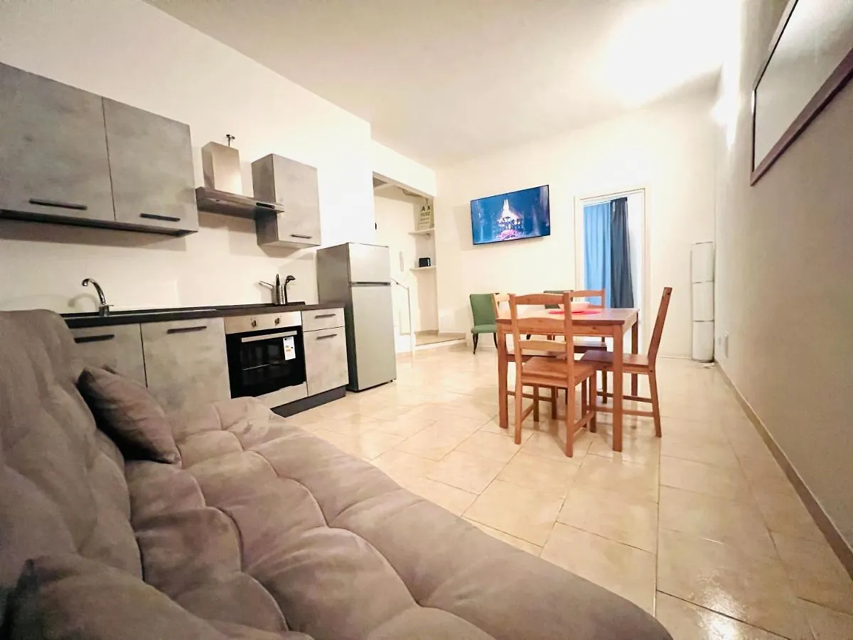 Milan Comfortable And Beautiful Apartment
